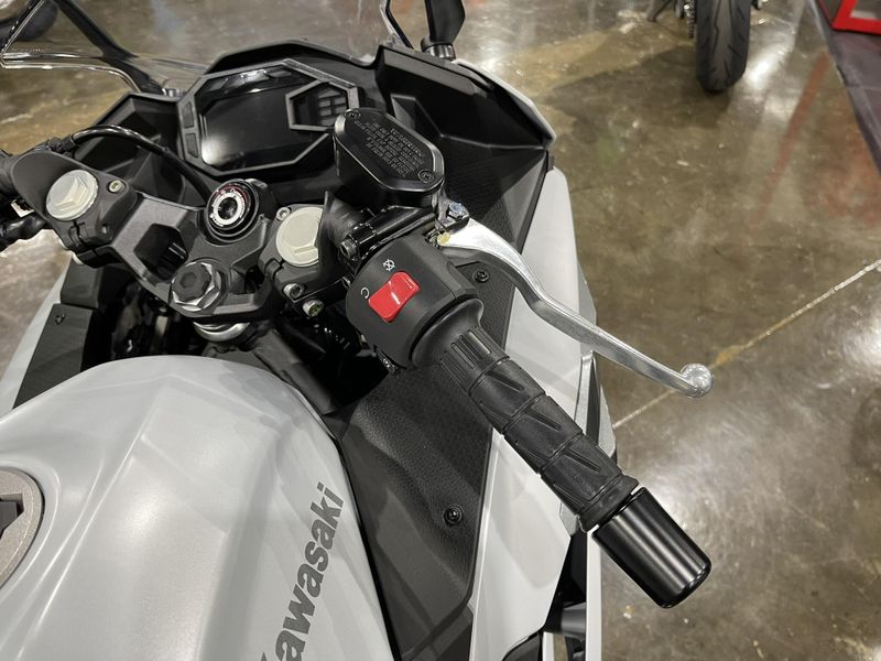 2025 Kawasaki NINJA 500 ABS Image 13
