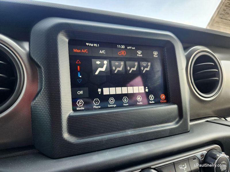 2023 Jeep Wrangler Sport SImage 43
