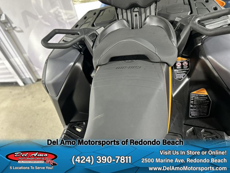 2025 Can-Am OUTLANDER MAX XT-P 1000R Image 16