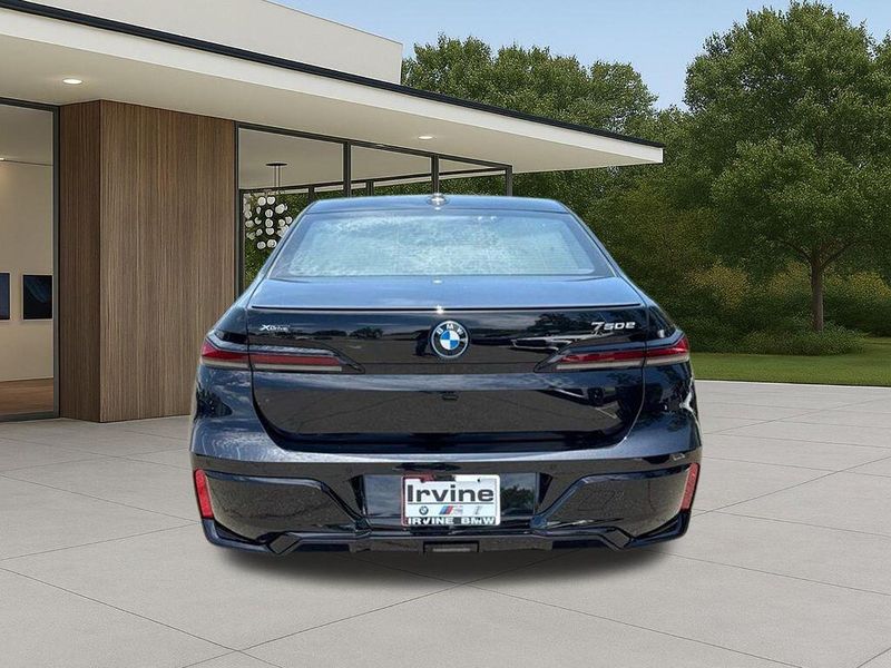 New 2026 BMW 7 Series 750e xDriveImage 10