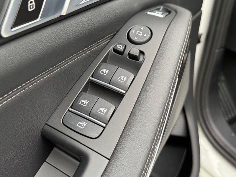 New 2026 BMW X5 sDrive40iImage 16