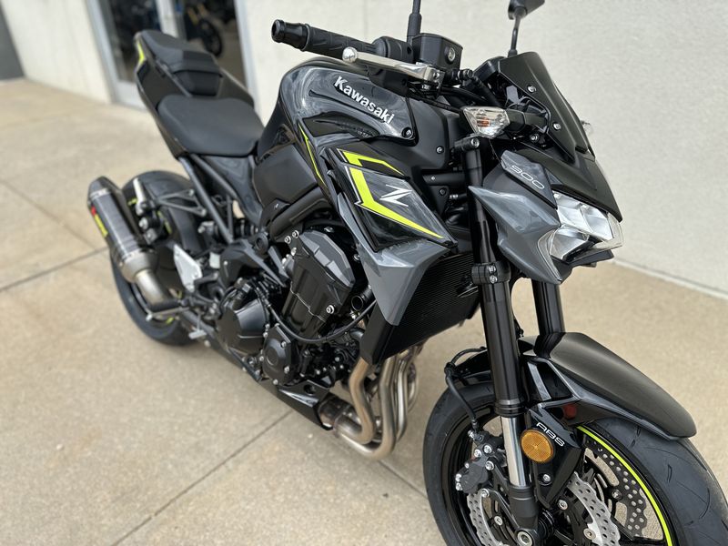 2024 Kawasaki Z900 ABSImage 3