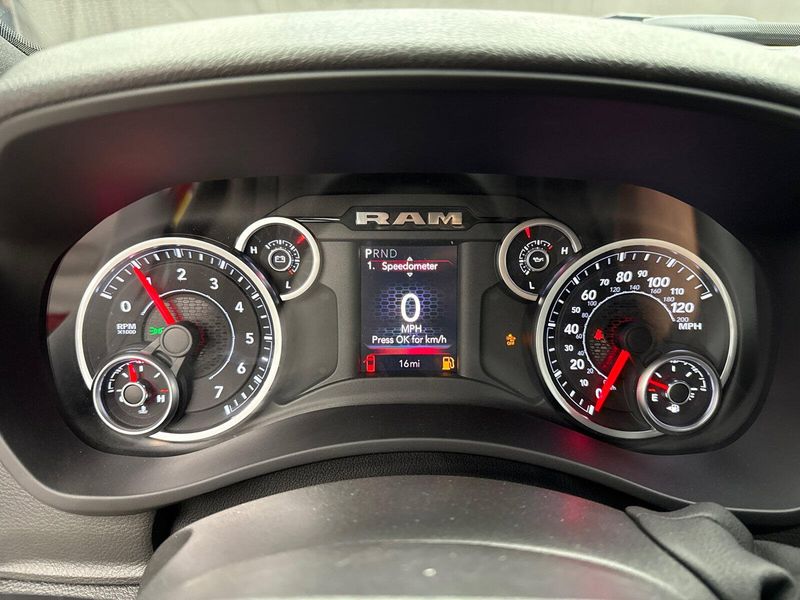 2025 RAM 2500 Tradesman Regular Cab 4x4 8