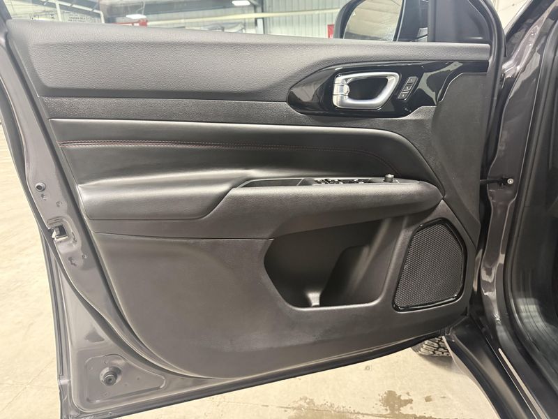 Used 2024 Jeep Compass TrailhawkImage 24