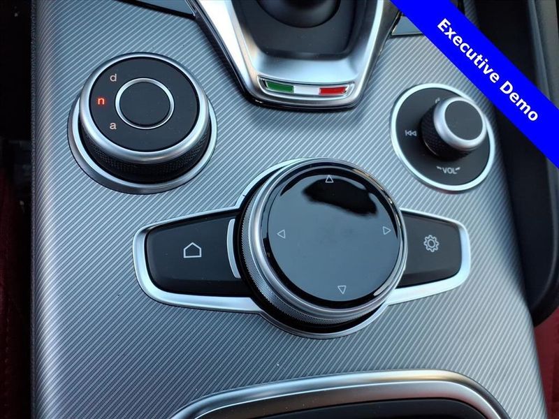 New 2025 Alfa Romeo Giulia RwdImage 23