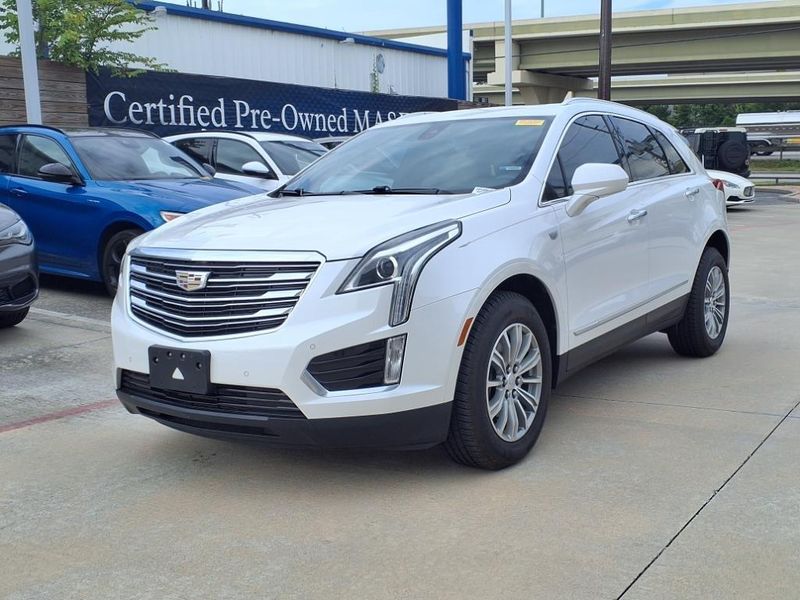 Used 2019 Cadillac XT5 LuxuryImage 2