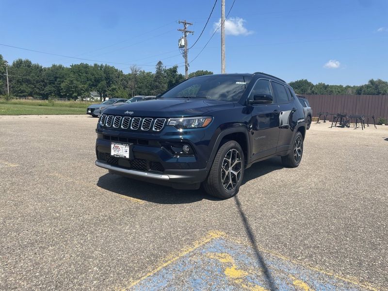 2024 Jeep Compass Limited 4x4Image 4