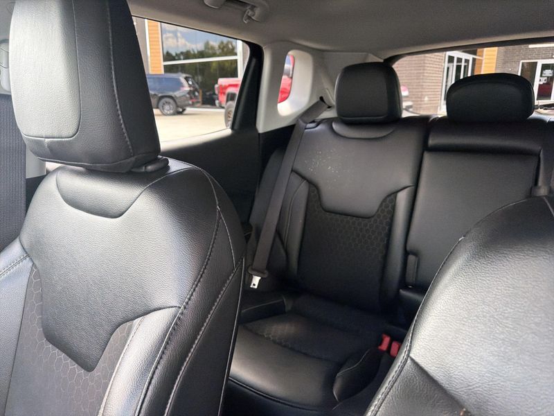 Used 2021 Jeep Compass LatitudeImage 39