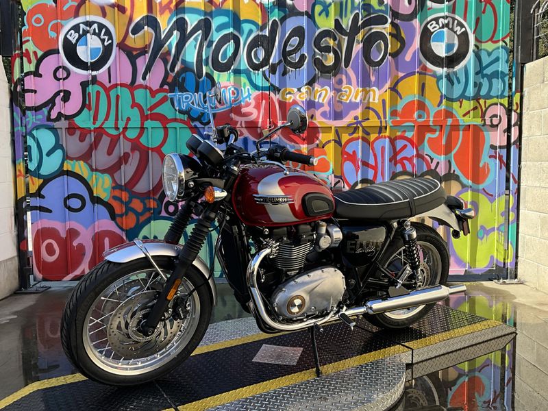 2025 Triumph BONNEVILLE T120 ELVIS EDITION Image 8