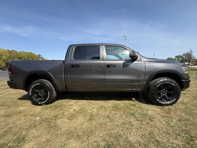 2023 Ram 1500 photo 2