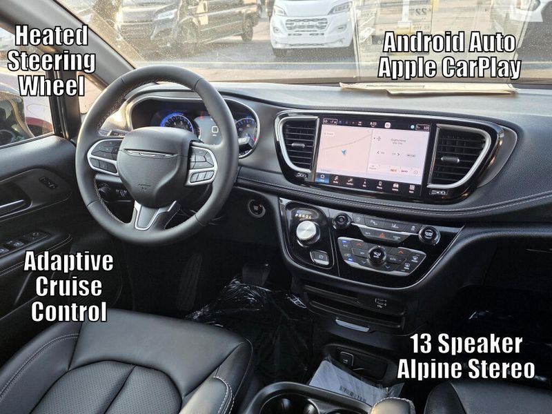 New 2027 Chrysler Pacifica Select