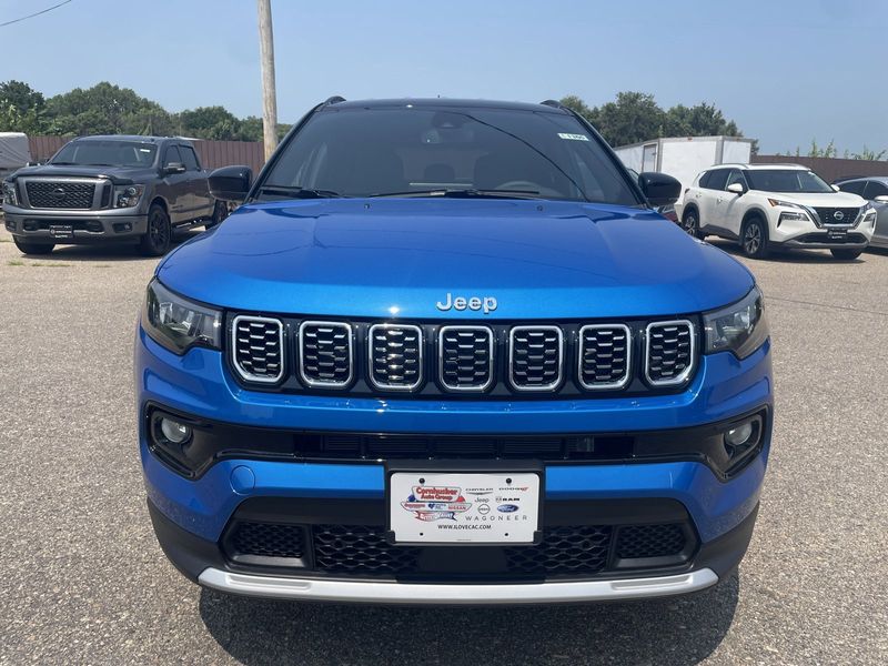 2024 Jeep Compass Limited 4x4Image 3