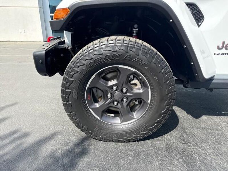 2021 Jeep Gladiator Rubicon photo 28