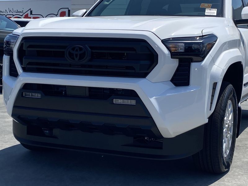 New 2025 Toyota Tacoma SR5Image 7