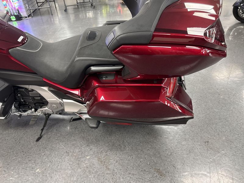Used 2023 Honda GOLDWING TOUR Image 18