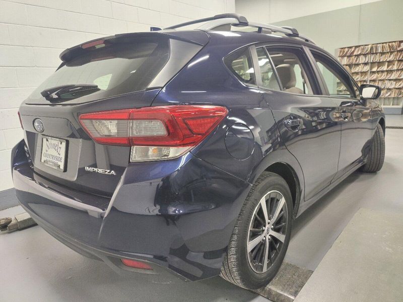 2021 Subaru Impreza Premium AWD w/SunroofImage 12