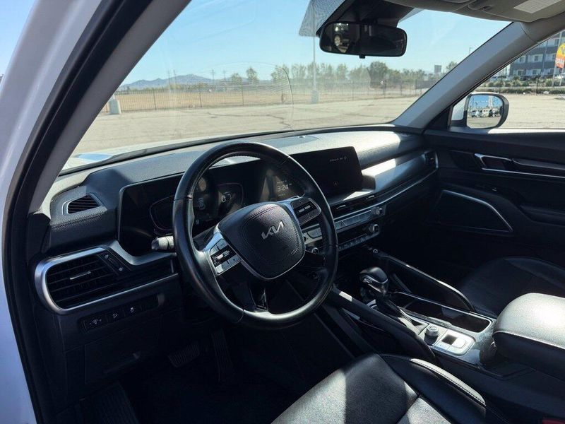 Used 2024 Kia Telluride SImage 10