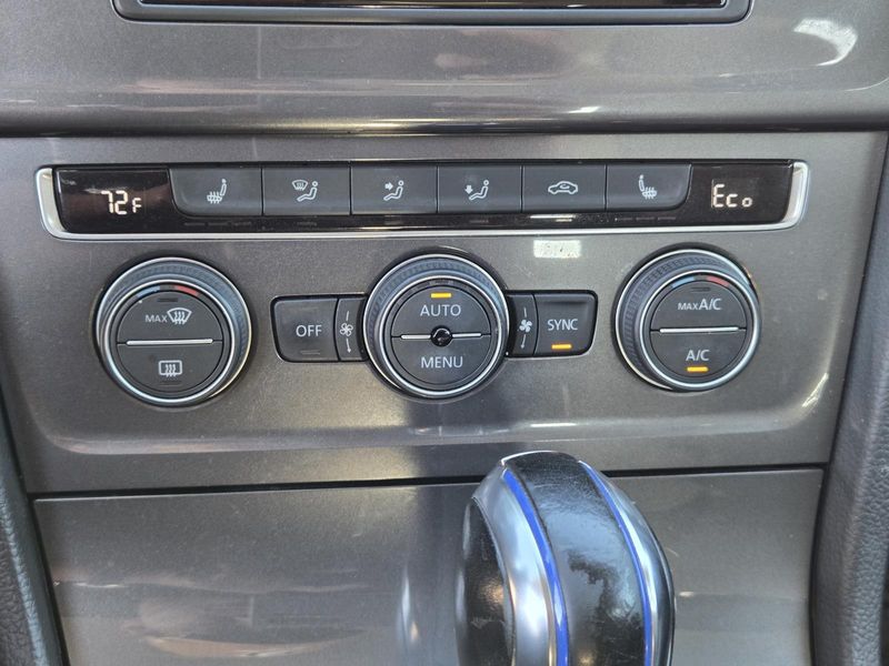 Used 2016 Volkswagen e-Golf 4dr HB SE