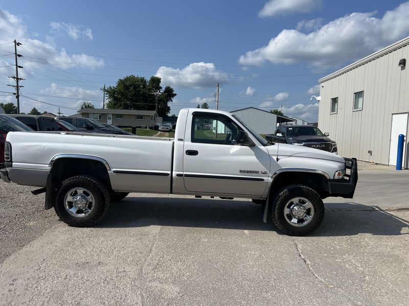 Used 1999 Dodge Ram 2500 Image 2
