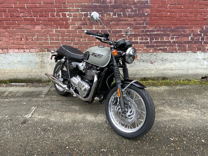 2026 Triumph BONNEVILLE T120