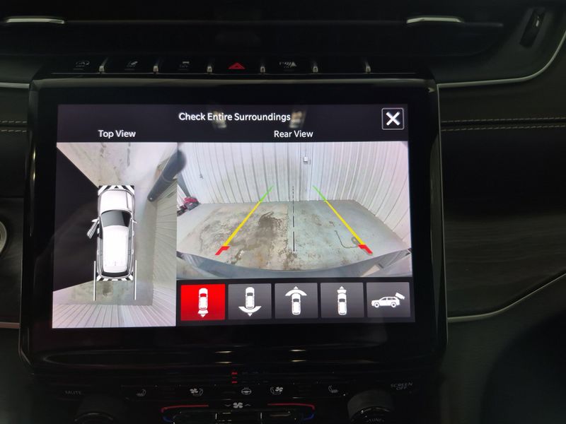 Used 2022 Jeep Grand Cherokee L LimitedImage 35