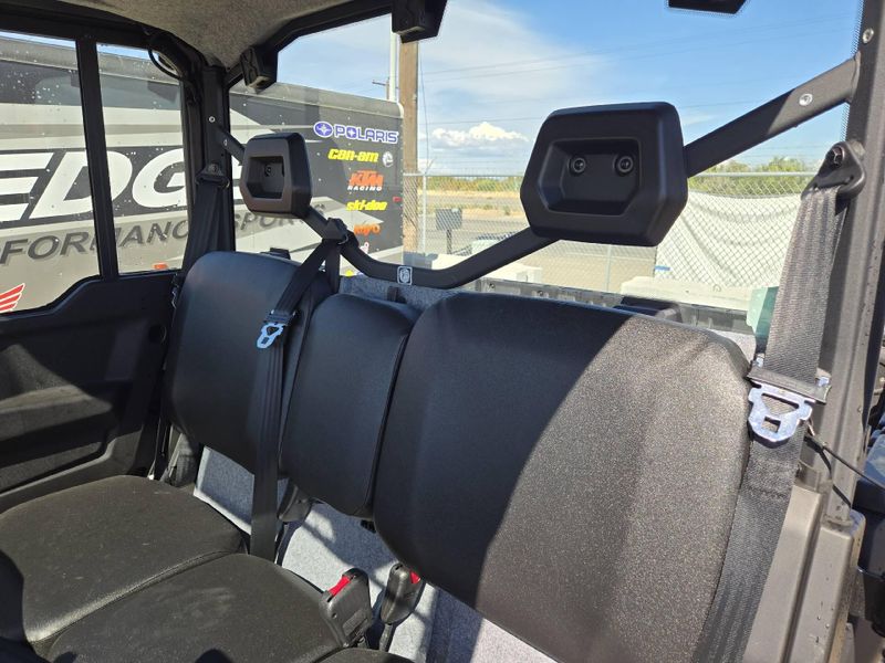 New 2027 Can-Am DEFENDER DPS CAB HD9 