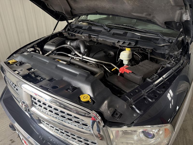 Used 2014 RAM 1500 LaramieImage 17