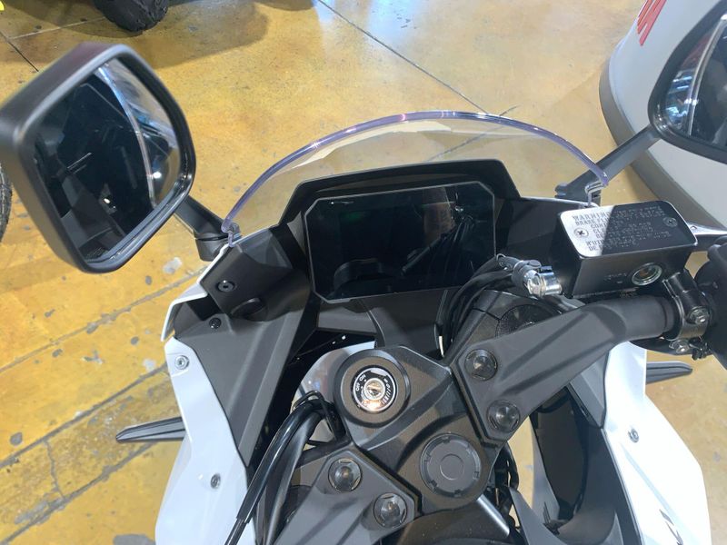 New 2026 Suzuki GSX-8R Image 15