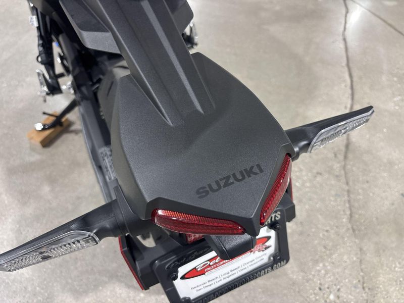 New 2026 Suzuki GSX-8R Image 24