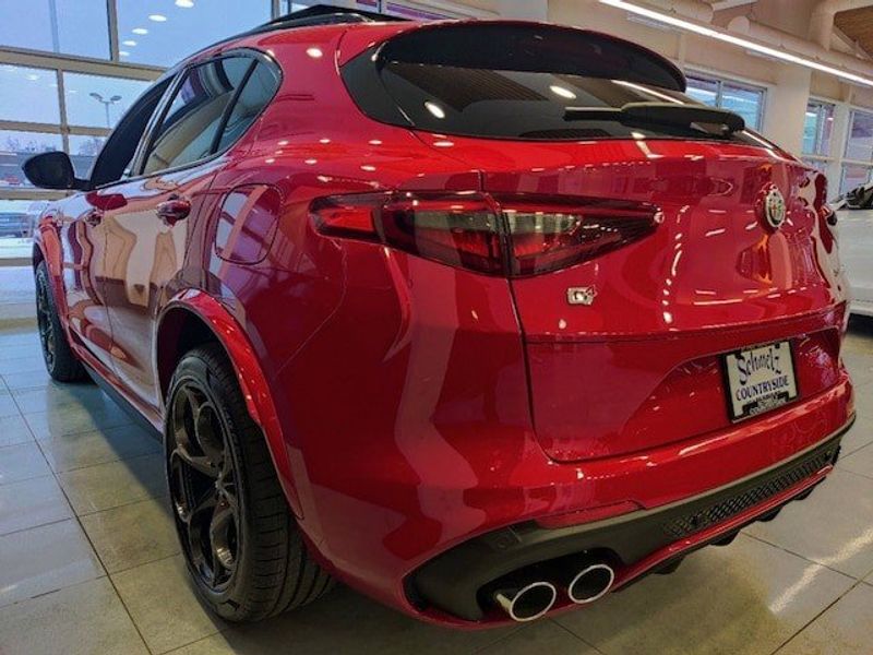 2023 Alfa Romeo Stelvio Quadrifoglio AwdImage 4