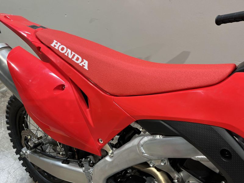 New 2025 Honda CRF450X Image 11