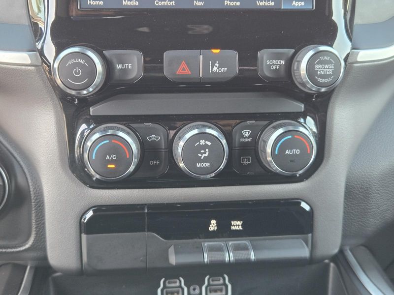 Used 2022 RAM 1500 Big Horn 4x4 Crew Cab 5'7 Box