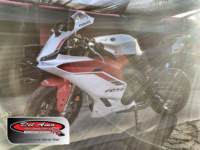 New 2025 Yamaha YZF-R9 Image 1