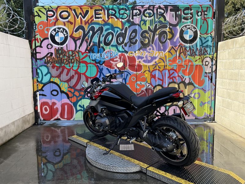 New 2026 BMW R 1300 R Image 7