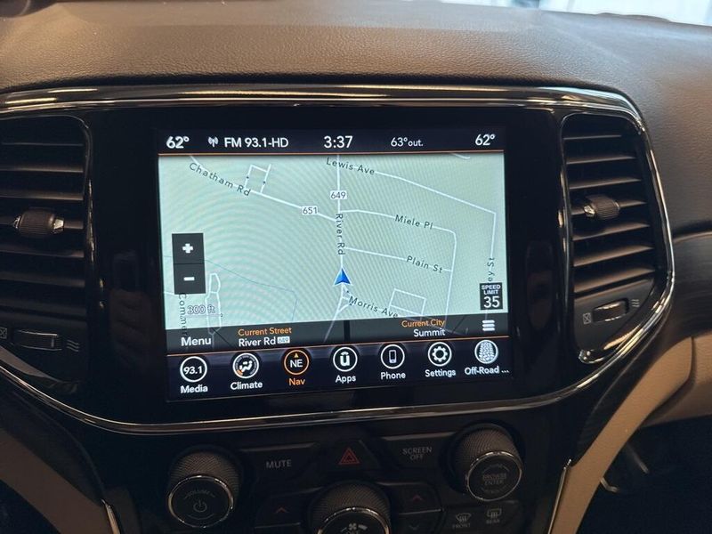 2022 Jeep Grand Cherokee WK Laredo E
