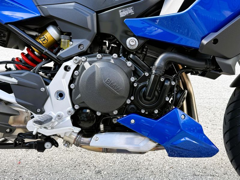 2026 BMW F 900 XR