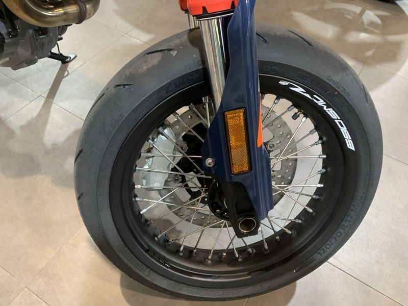 New 2026 KTM 690 SMC R Image 15