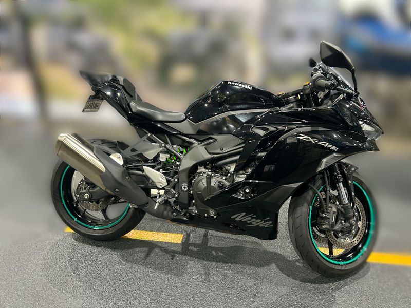 Used 2024 Kawasaki NINJA ZX-4RR Image 10