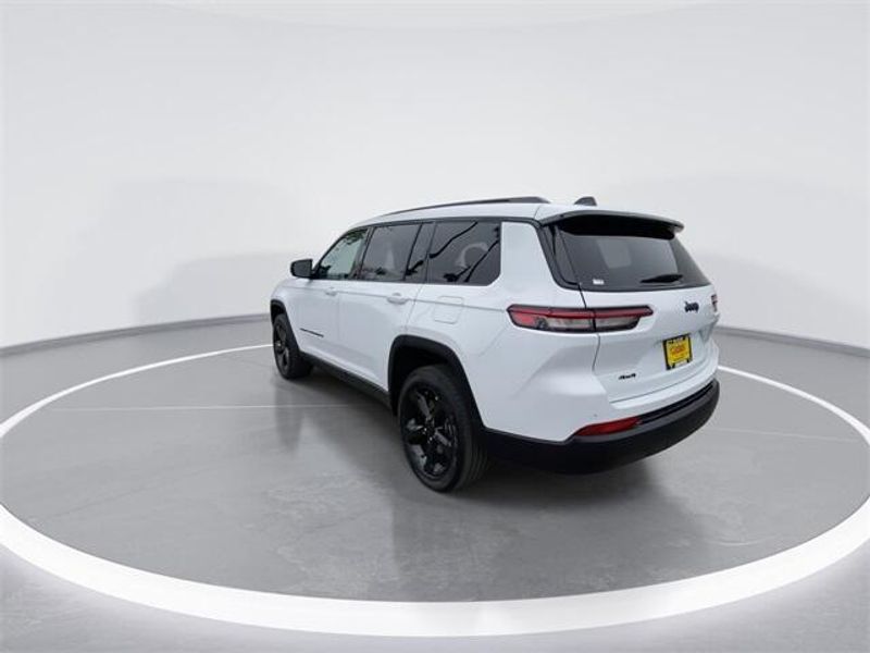 2023 Jeep Grand Cherokee L AltitudeImage 6