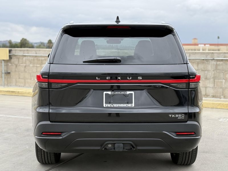 2025 Lexus TX Image 11