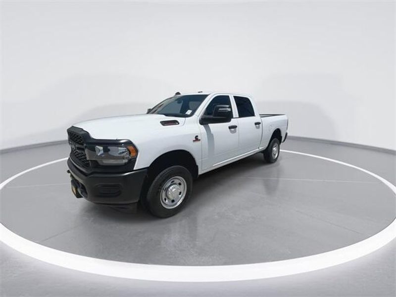 2023 RAM 2500 TradesmanImage 4