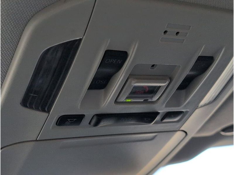 Used 2023 Toyota Highlander XLEImage 28