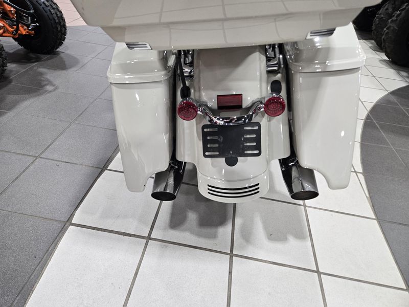 USED 2022 HARLEY STREET GLIDE SPECIAL Image 19