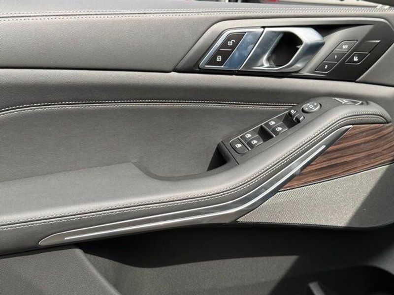 New 2026 BMW X5 sDrive40iImage 15