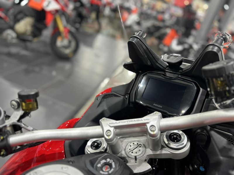 New 2025 Ducati MULTISTRADA V4 Image 9