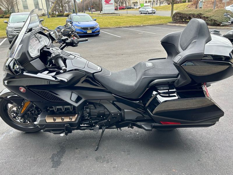 2023 Honda Gold Wing Tour Automatic DCTImage 2