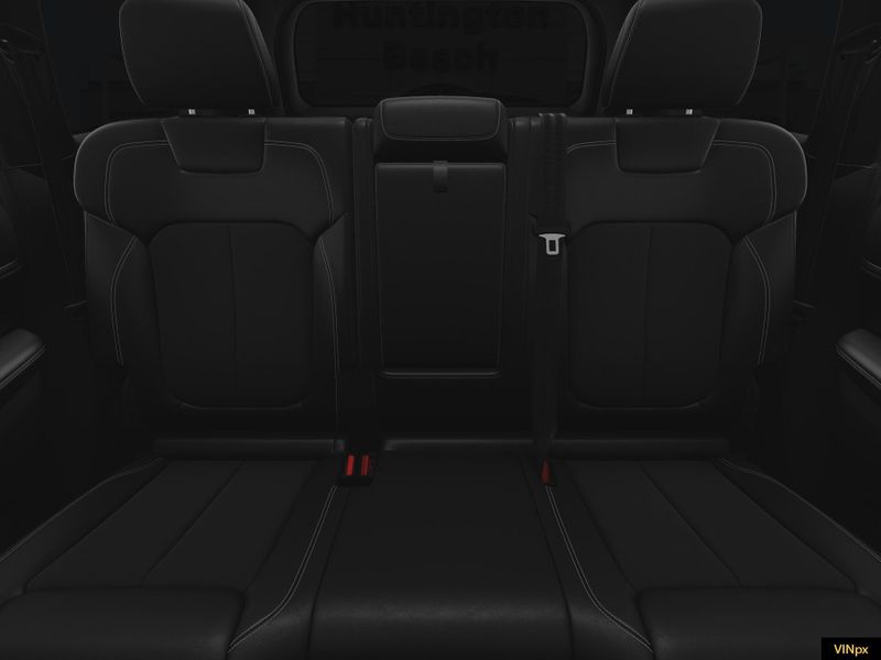 2025 Jeep Grand Cherokee Altitude 4x2Image 17