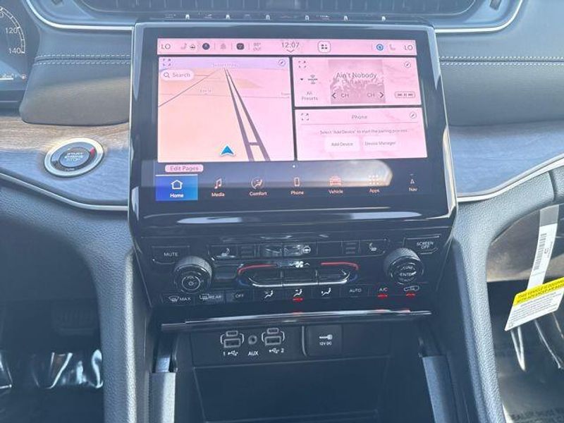 2025 Jeep Grand Cherokee Limited 4x4