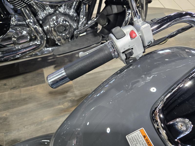 NEW 2025 SUZUKI BOULEVARD C50 Image 13