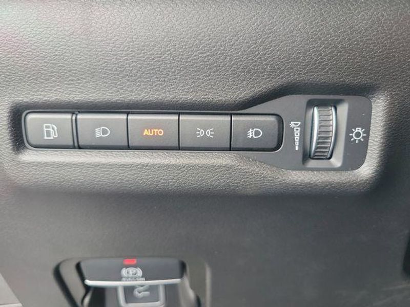 New 2026 Jeep Cherokee Laredo 4x4